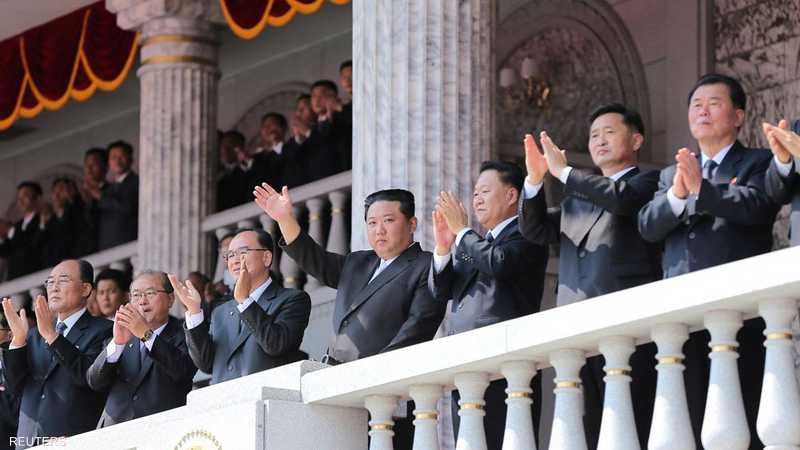 حضر الزعيم الكوري الشمالي كيم عرضا مدنيا ضخما