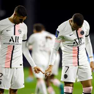 حكيمي ومبابي صديقان داخل الملعب وخارجه