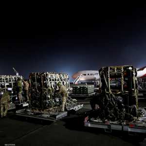 أوكرانيا تستقبل شحنة مساعدات عسكرية أميركية في مطار بوريسبيل