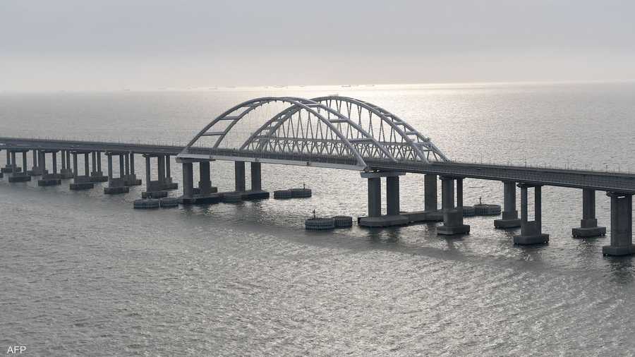 أوكرانيا تهدد بنسف "جسر كيرتش" الذي يربط بين موسكو والقرم 1-1516428