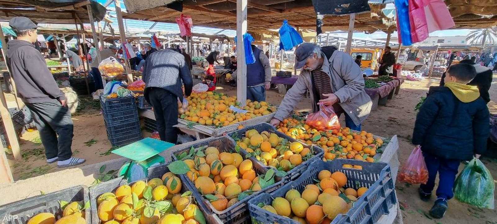 جانب من أحد الأسواق الليبية في طرابلس.