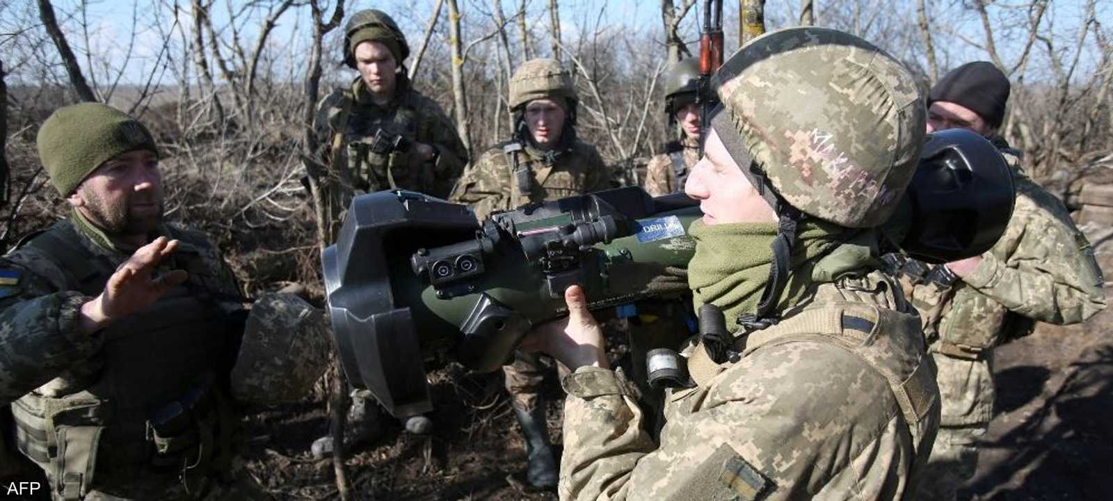 ذكرت بريطانيا أنها أرسلت مدربين عسكريين إلى أوكرانيا