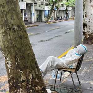 شنغهاي تكافح أكبر تفش لفيروس كورونا في الصين