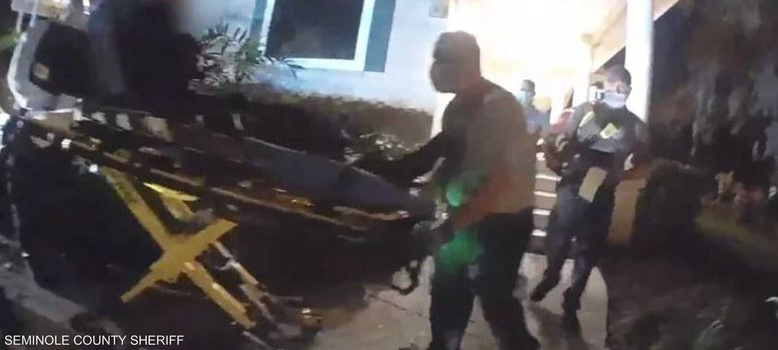 مسعفون في موقع حفل الزفاف