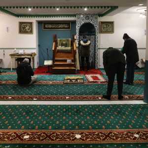 محامي المسجد قال إنه لا علاقة له بالتطرف