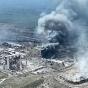 جانب من القصف الروسي على مجمع آزوفستال.