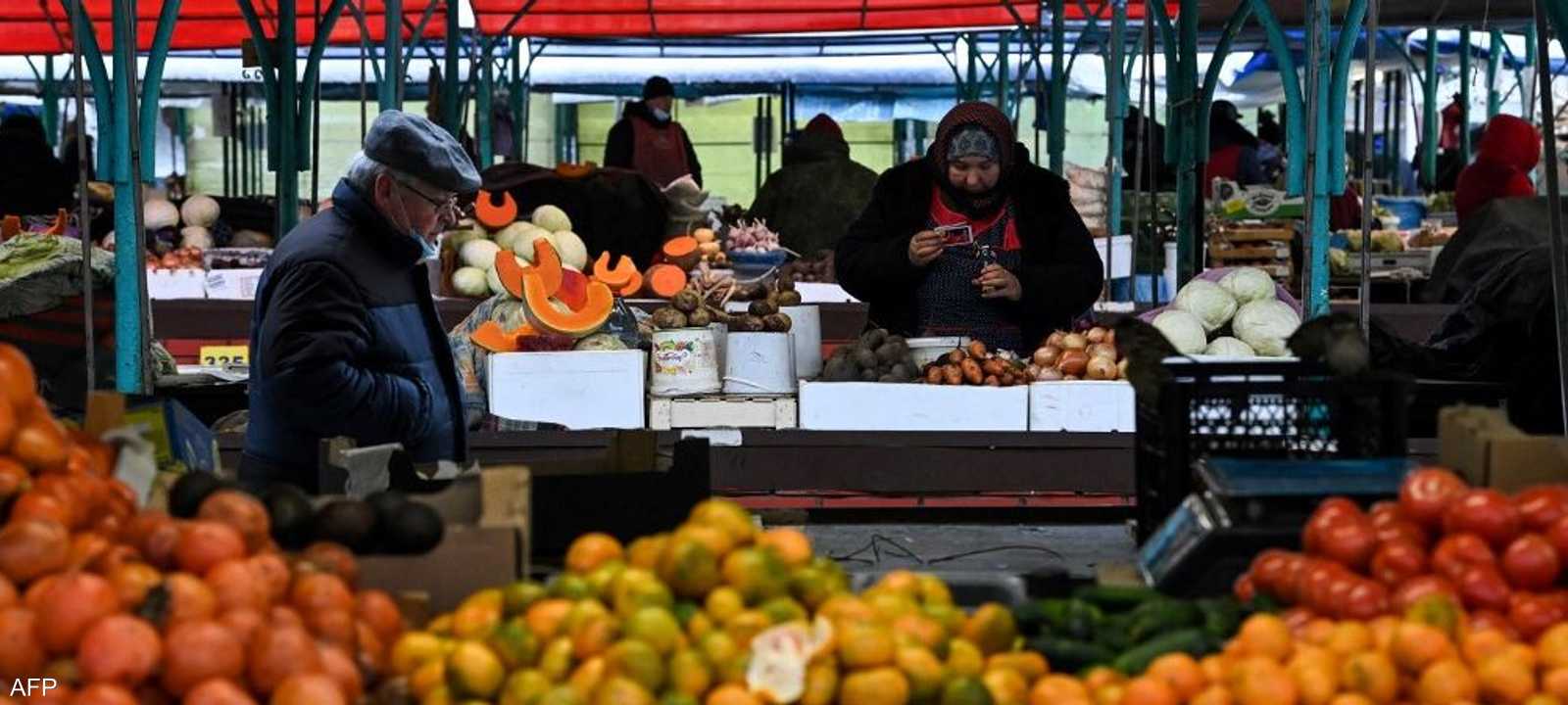 قفزت أسعار كل شيء تقريبا في روسيا بسبب أزمة أوكرانيا.