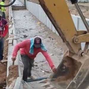 جانب من عملية الإنقاذ.