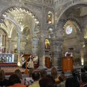 أول قداس بكنيسة "مار توما" في الموصل التي أعيد ترميمها