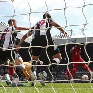 كيتا سجل الهدف ببراعة