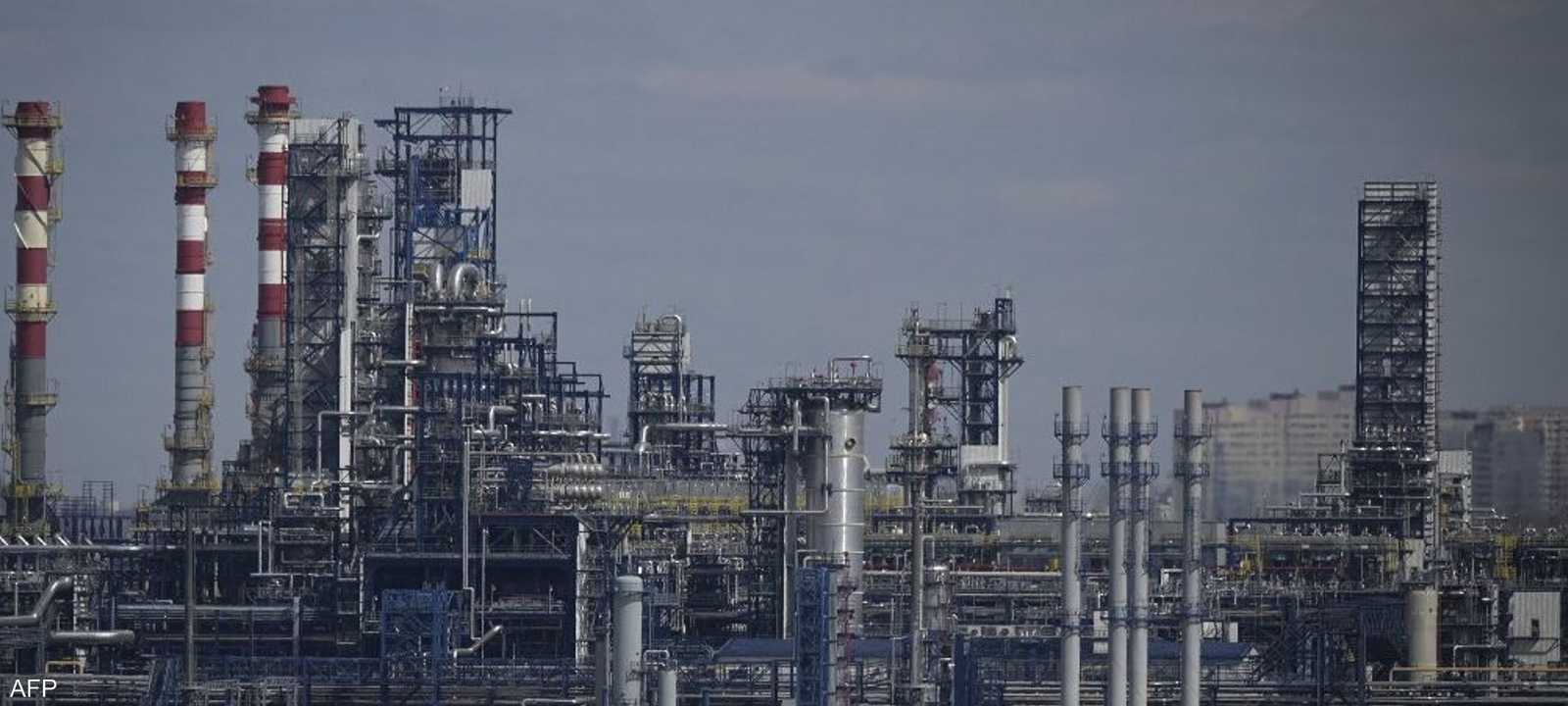 ارتفعت أسعار النفط بعد دعوة لحظر واردات النفط الروسي