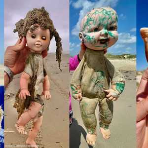 صورة للدمى المخيفة التي تم العثور عليها