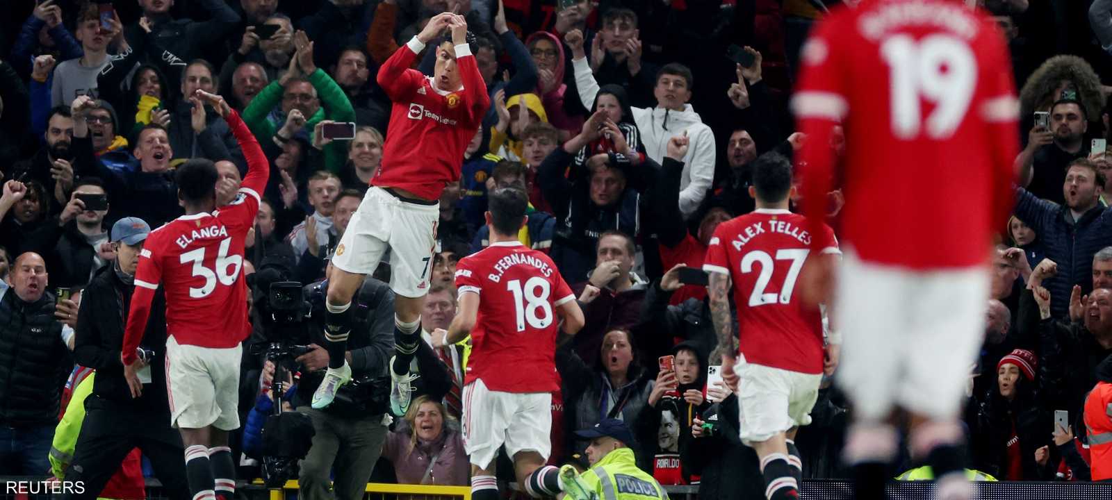 رونالدو محتفلا بعد تسجيله هدفا في المباراة.