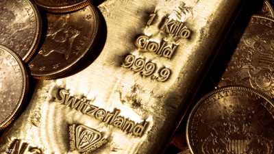 الذهب يرتفع مع تراجع الدولار وعوائد سندات الخزانة الأميركية