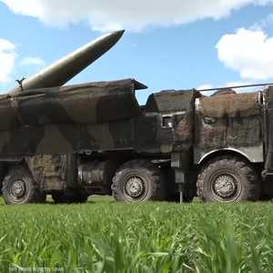 روسيا تجري مناورات بمنظومة صواريخ إسكندر