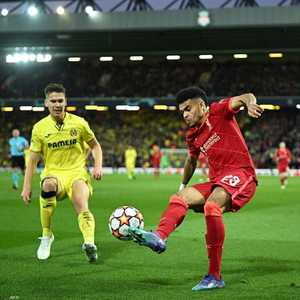 لويس دياز متألق مع ليفربول