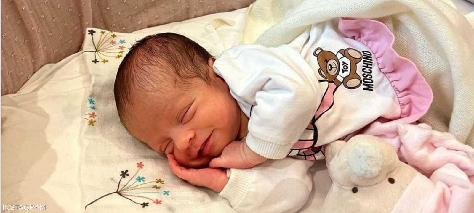 ابنة رونالدو بيلا إزميرالدا