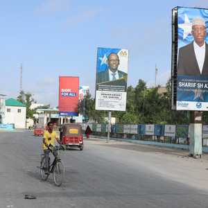 لافتات للمرشحين في الانتخابات الصومالية