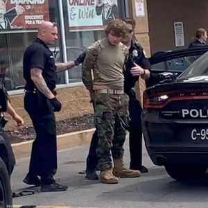 القاتل طالب جامعي والجريمة كراهية بدوافع عنصرية