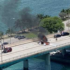 الطائرة سقطت فوق جسر في ميامي