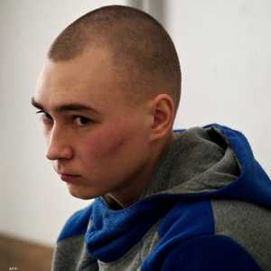 العسكري الروسي يبلغ 21 عاما