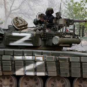 أرشيفية.. دبابة روسية أثناء القتال في دونباس