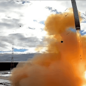 الصاروخ يوصف بالشيطان