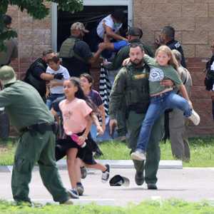 أقدم شاب على قتل 19 طفلا ومدرّستين بمدرسة في تكساس