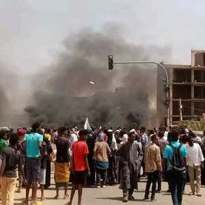 اندلعت الاحتجاجات في الخرطوم بشكل مفاجئ