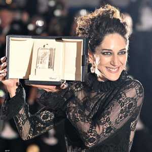 فوز زار أمير إبراهيمي بجائزة أفضل ممثلة بمهرجان كان