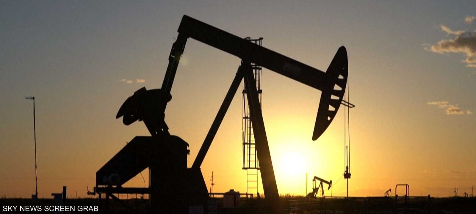اتفاق أوروبي على حظر ثلثي واردات النفط الروسي