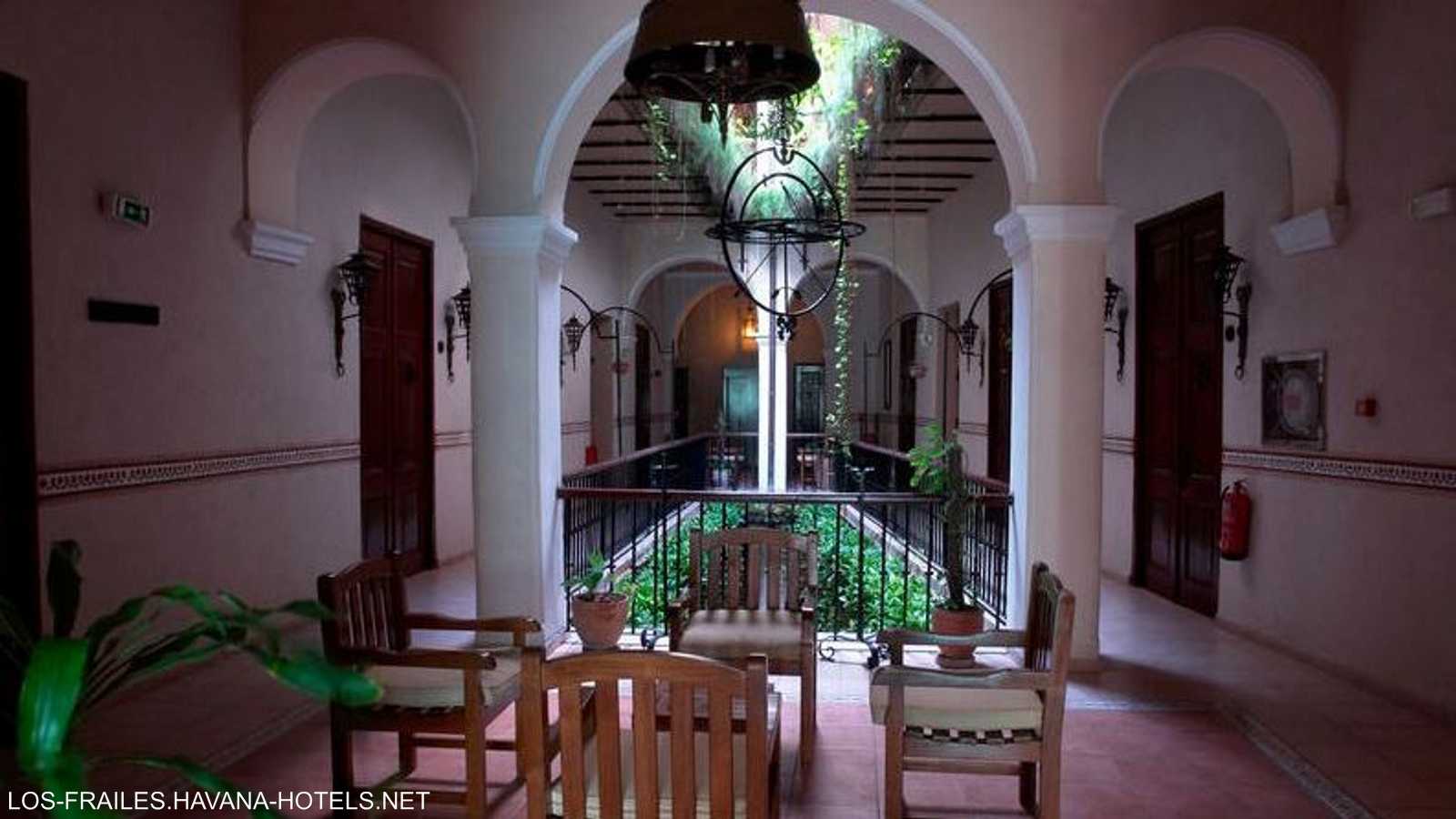 فندق "لوس فرايليس" من أبرز المواقع السياحية في كوبا