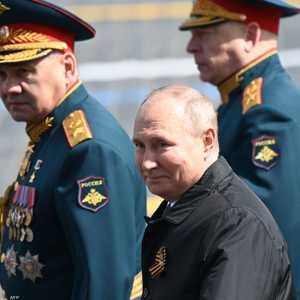 بوتن أعفى قادة من الجيش الروسي مؤخرا