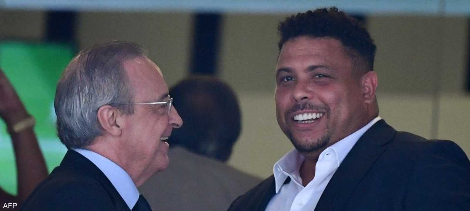 رونالدو مالك بلد الوليد مع رئيس ريال مدريد فلورنتينو بيريز