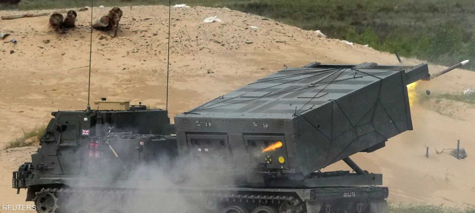 راجمات صواريخ إم 270