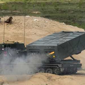 راجمات صواريخ إم 270