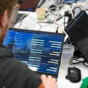 الحرب بين روسيا وأوكرانيا تتوسع لتشمل الهجمات الإلكترونية