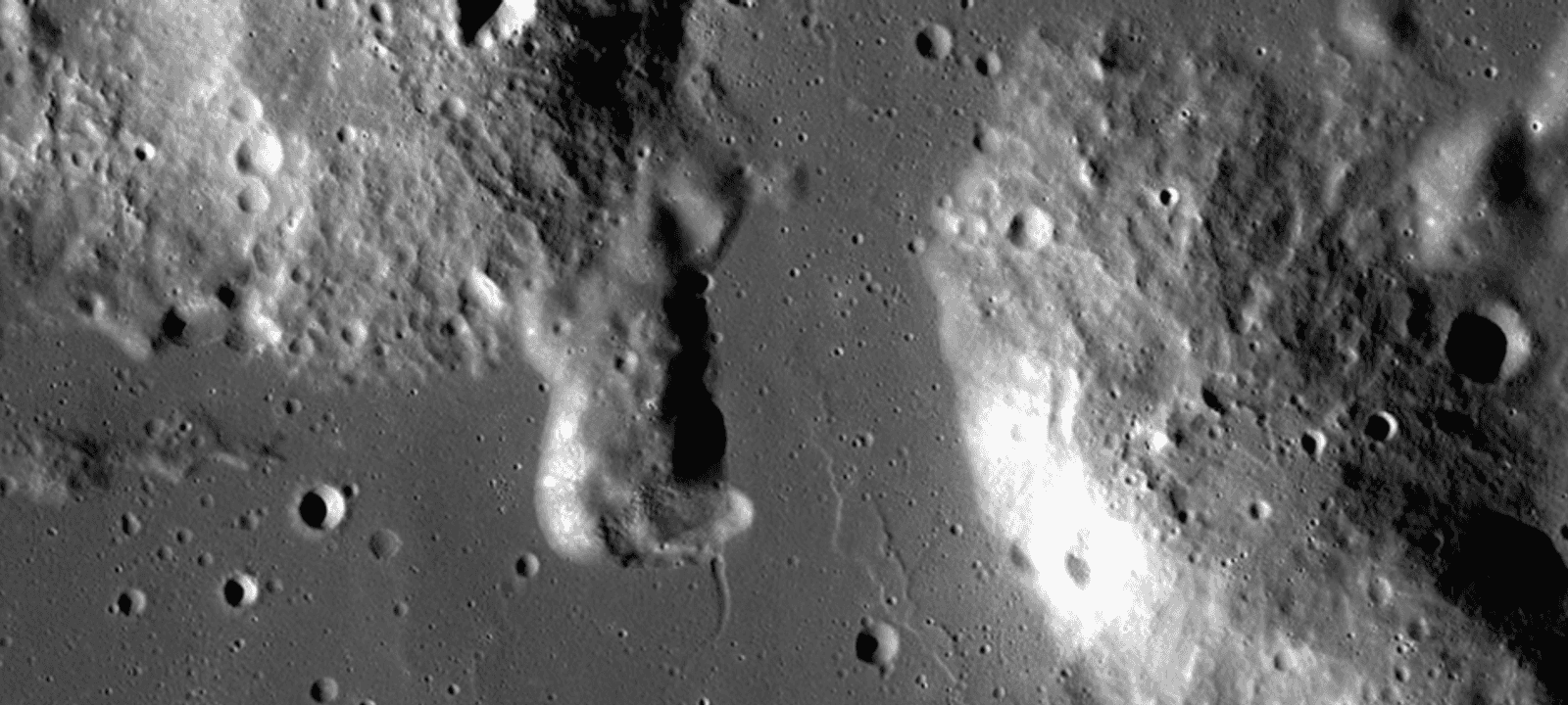 الكتلتان الجبليتان تثير فضول العلماء