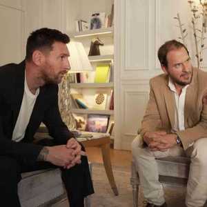 ميسي خلال المشهد التلفزيوني