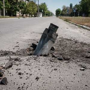 قذيفة غير متفجرة في شوارع سيفيرودونيتسك