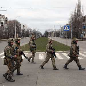 شوارع سيفيرودونيتسك تحولت لساحة حرب