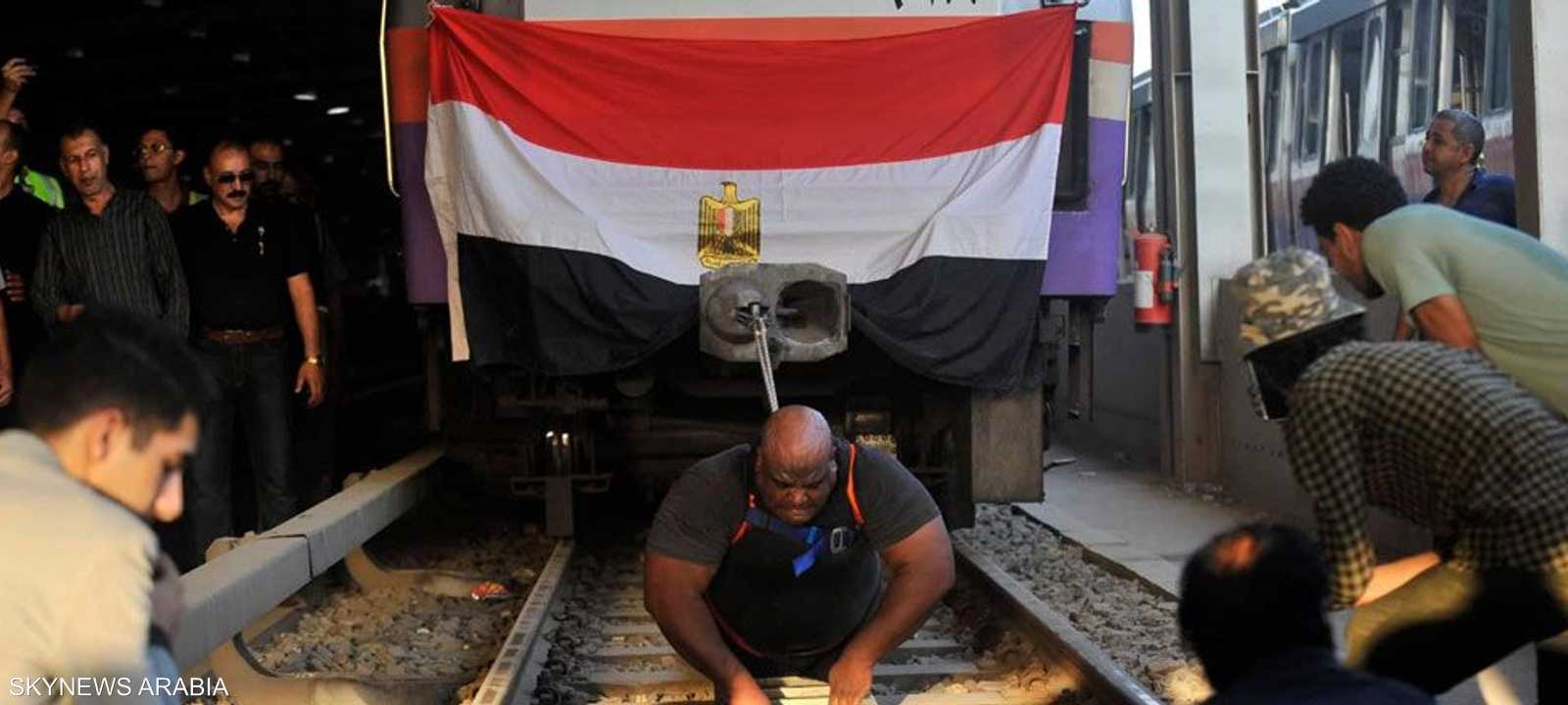 نجح أشرف محروس في سحب 6 عربات مترو أنفاق تزن 22 طنا