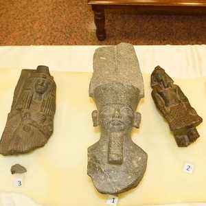 مجموعة القطع الأثرية التي ضبطت في الكويت