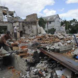 أرشيفية.. القصف الروسي تسبب بدمار أبنية في ضواحي كييف