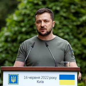 زيلينسكي تحدث عن أزمة الحبوب