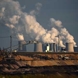 محطة للطاقة تعمل بالفحم الحجري غربي ألمانيا