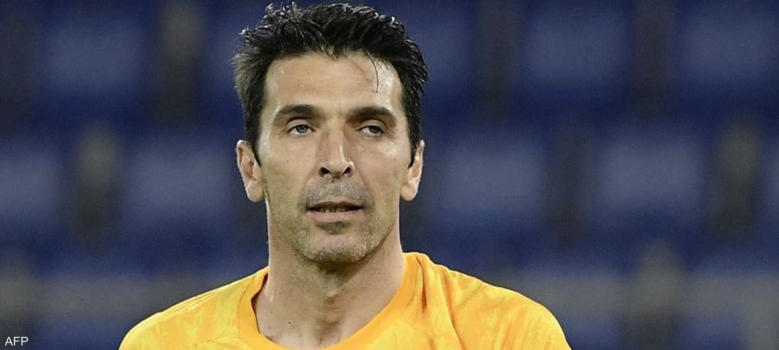 أرشيفية.. الحارس الإيطالي الأسطوري بوفون