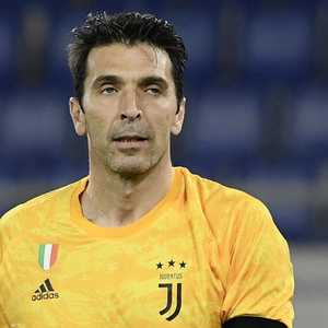 أرشيفية.. الحارس الإيطالي الأسطوري بوفون