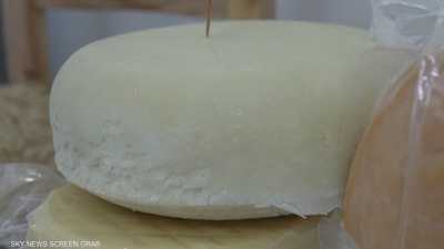 لبنانيون ينتجون الجبن منزليا لتوفير كلفة الاستيراد