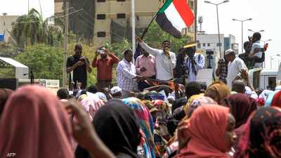 الشارع السوداني يطالب بحكم مدني